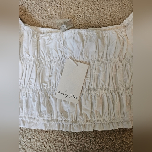 Emory Park top white Medium - Picture 8 of 8